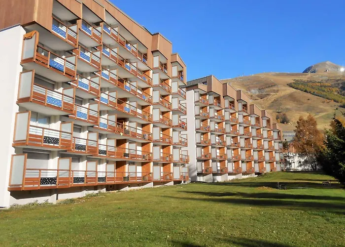 Apartment Au Pied Des Pistes Avec Balcon - 4 Pers - Fr-1-516-136